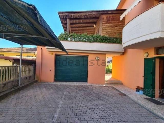 Case e ville in vendita di 200 m²