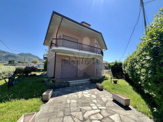 Case e ville in vendita di 200 m²