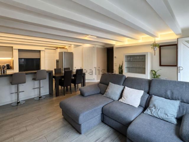 Case e ville in vendita di 200 m²