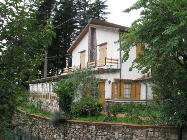 Case e ville in vendita di 200 m²