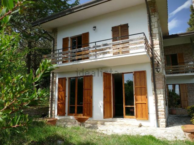 Case e ville in vendita di 200 m²