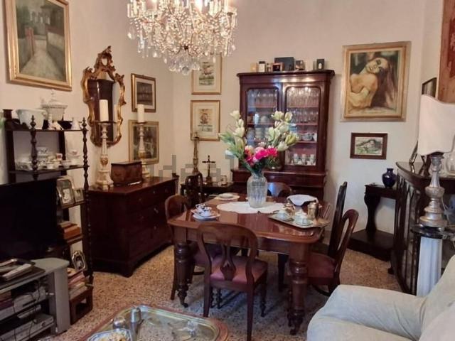 Case e ville in vendita di 200 m²