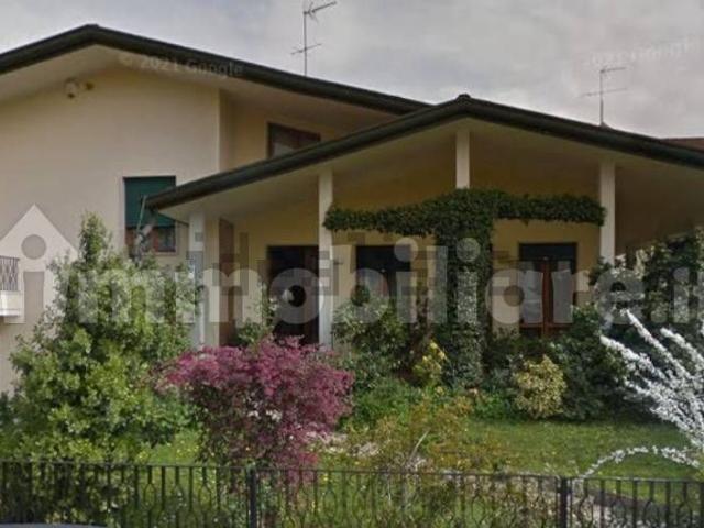 Case e ville in vendita di 200 m²