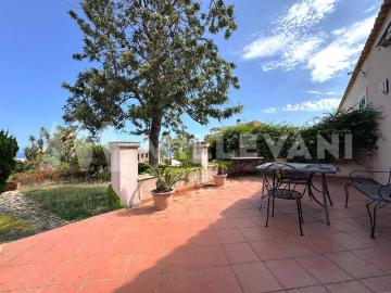 Case e ville in vendita di 200 m²
