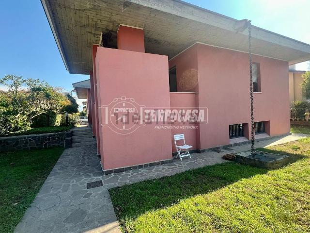 Case e ville in vendita di 200 m²