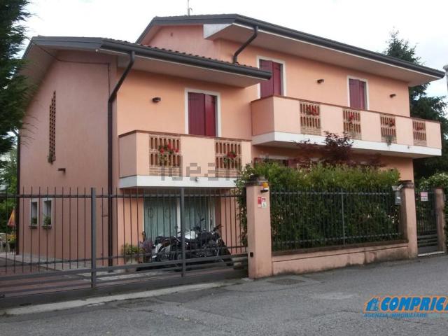 Case e ville in vendita di 200 m²