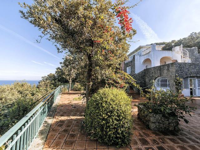 Case e ville in vendita di 200 m²