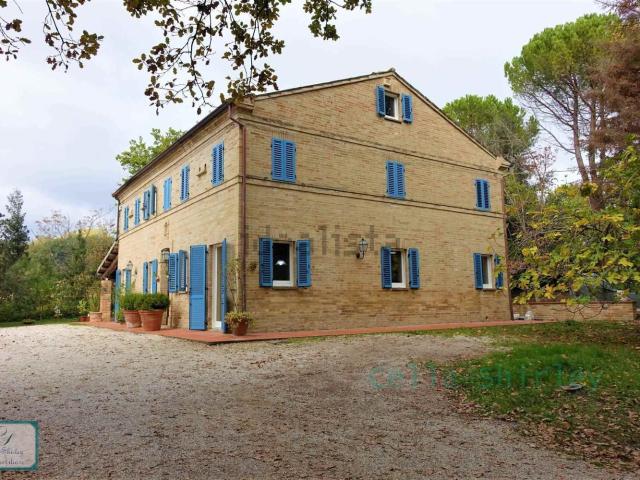 Case e ville in vendita di 200 m²