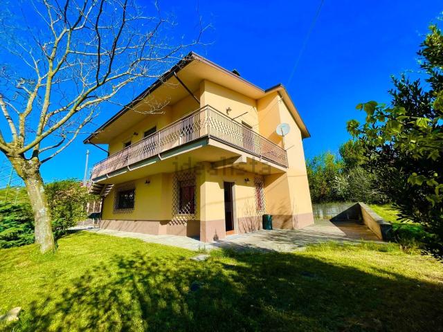 Case e ville in vendita di 200 m²