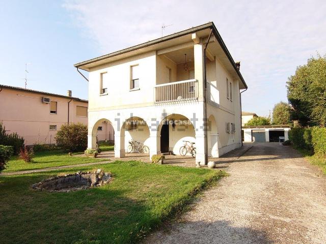 Case e ville in vendita di 200 m²