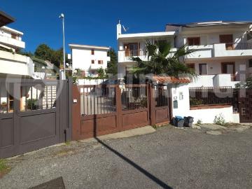 Case e ville in vendita di 200 m² in Via Conca d&apos Oro