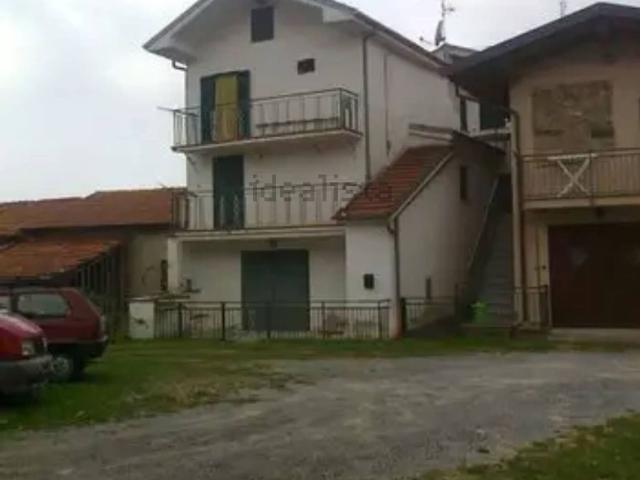 Case e ville in vendita di 200 m² in Via Cavallini