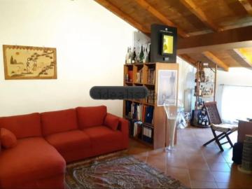 Case e ville in vendita di 200 m² in Via Caorsana