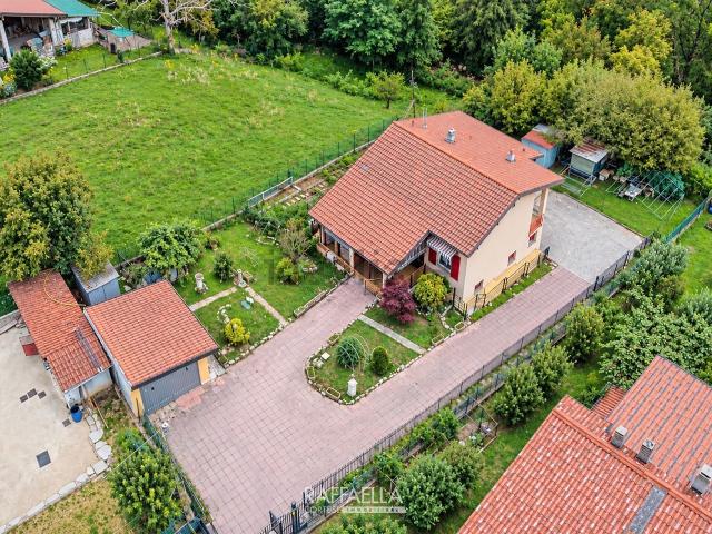Case e ville in vendita di 200 m² in Via Castello, 16