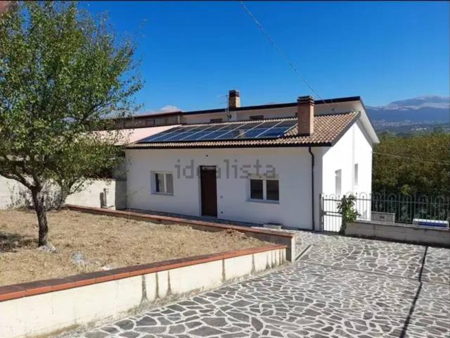 Case e ville in vendita di 200 m² in Via Cerro
