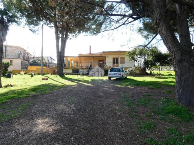 Case e ville in vendita di 200 m² in Via Adda, 15