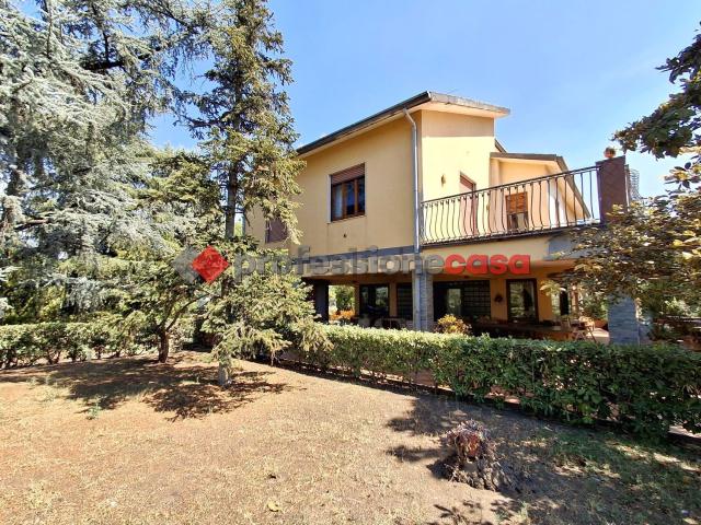 Case e ville in vendita di 200 m² in Via Arrigo Boito, 4
