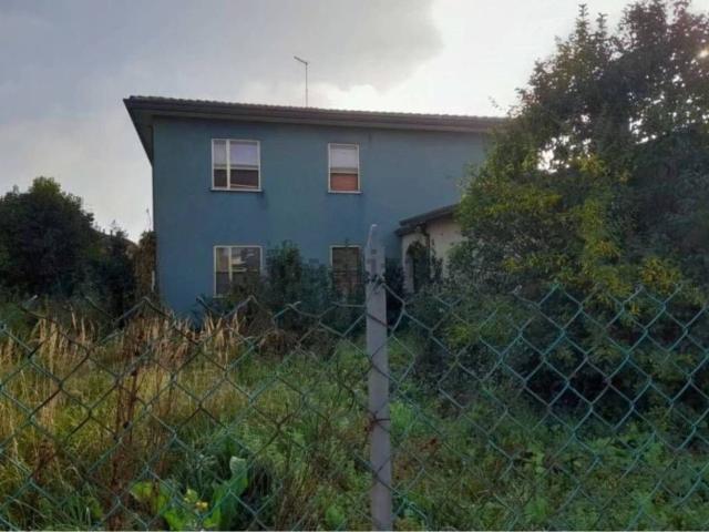 Case e ville in vendita di 200 m² in Via Giuseppe Verdi