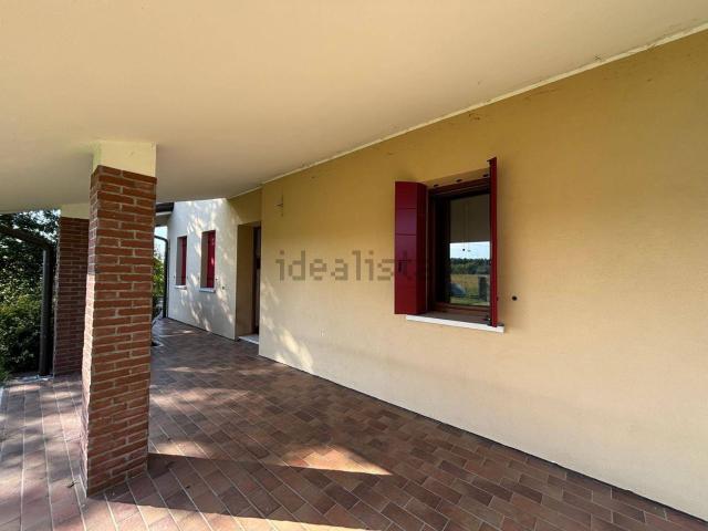 Case e ville in vendita di 200 m² in Via Giacinto Gallina, 2
