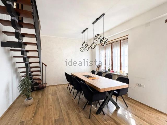 Case e ville in vendita di 200 m² in Via Giaveno, 85