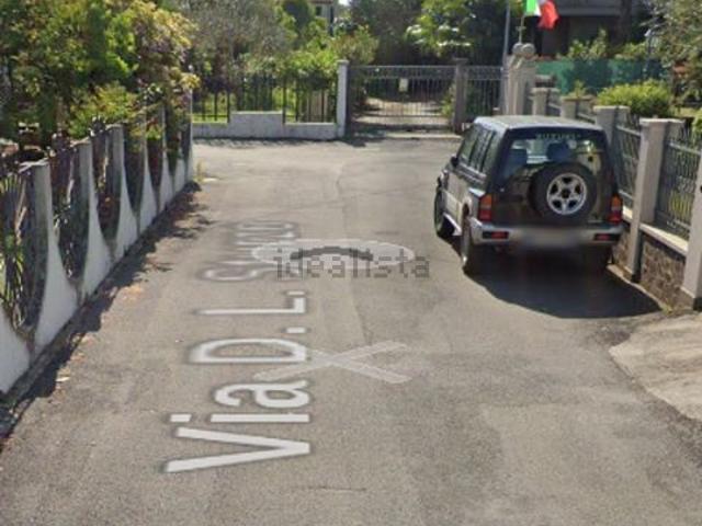 Case e ville in vendita di 200 m² in Via D. L. Sturzo