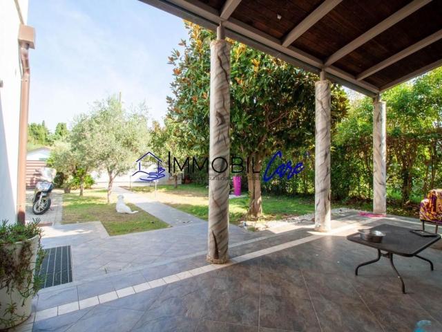 Case e ville in vendita di 200 m² in Via della Valle Benedetta