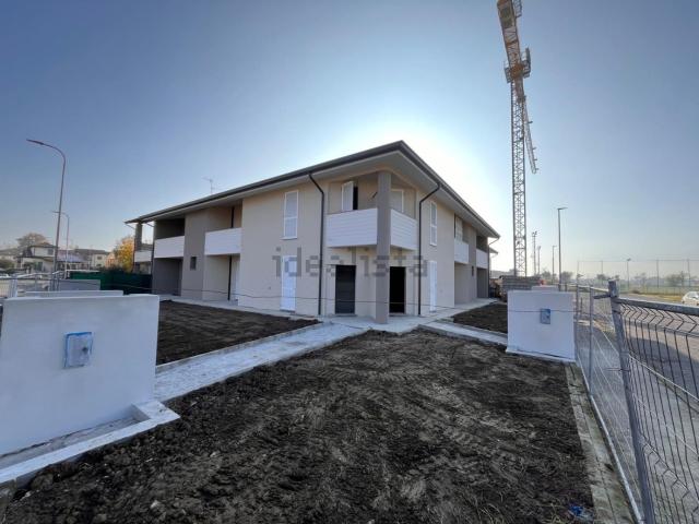 Case e ville in vendita di 200 m² in Via Emilio Soprani