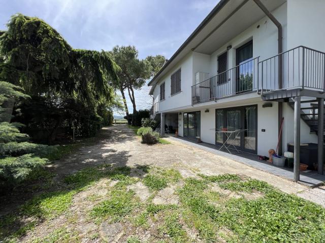 Case e ville in vendita di 200 m² in Via Mammoli