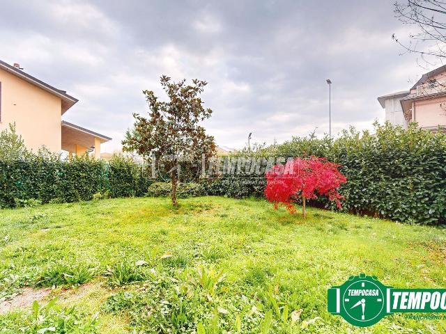 Case e ville in vendita di 200 m² in Via Novi, 63