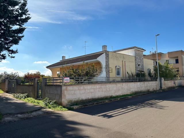 Case e ville in vendita di 200 m² in Via Ninuccio Napolitano