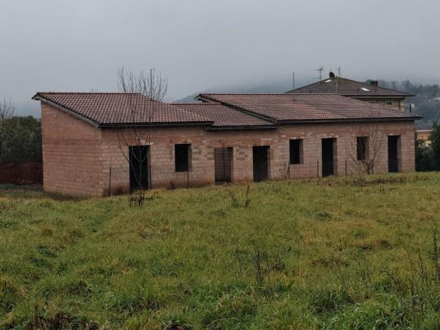 Case e ville in vendita di 200 m² in Via Santa Maria del Giudice, 605