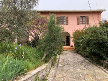 Case e ville in vendita di 200 m² in Via sassari