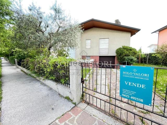 Case e ville in vendita di 200 m² in Via Pietro Damini