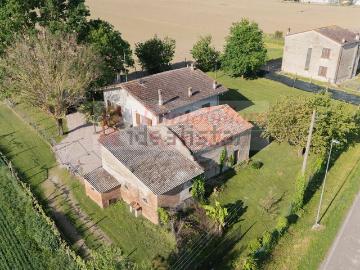 Case e ville in vendita di 200 m² in Via Rovere