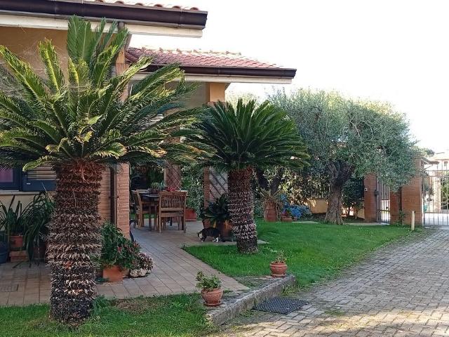 Case e ville in vendita di 200 m² in Via Roma