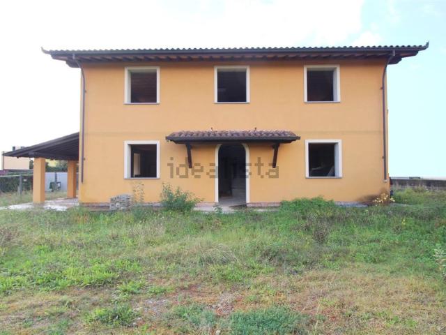 Case e ville in vendita di 200 m² in Via Romana Ovest, 7