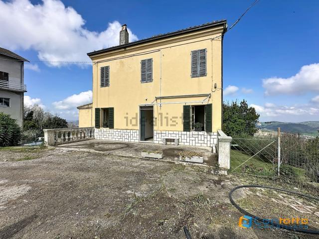 Case e ville in vendita di 200 m² in Via Risorgimento, 9