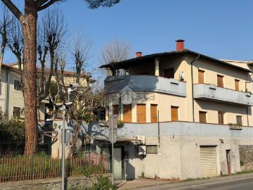 Case e ville in vendita di 200 m² in Viale XX Settembre, 2