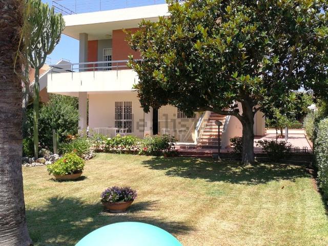 Case e ville in vendita di 200 m² in Viale dei Lidi