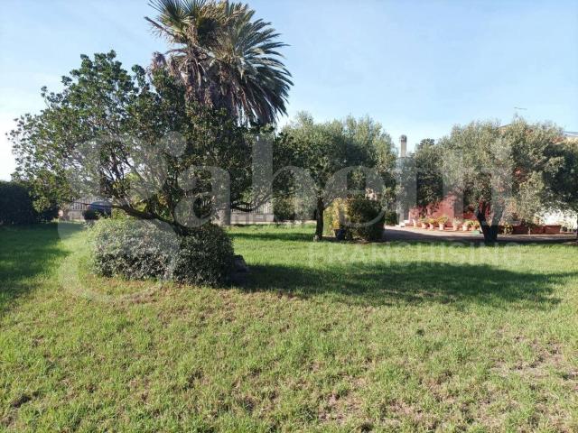 Case e ville in vendita di 200 m² in Viale Europa