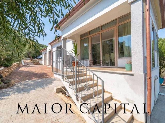 Case e ville in vendita di 200 m² in Vico Stazzu Brusgiatu
