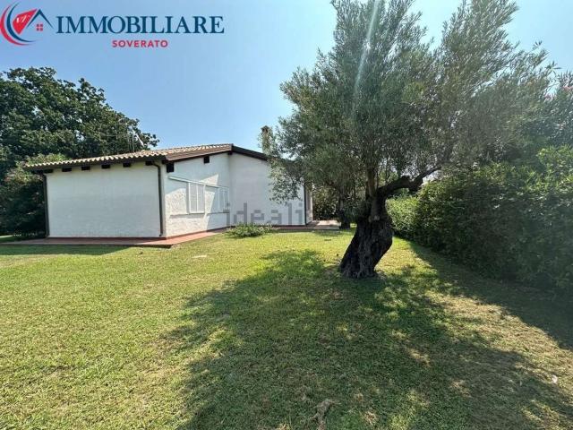 Case e ville in vendita di 200 m² in Strada Senza Nome