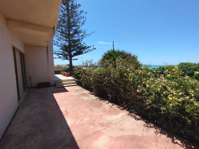 Case e ville in vendita di 200 m² in Contrada Cannitello