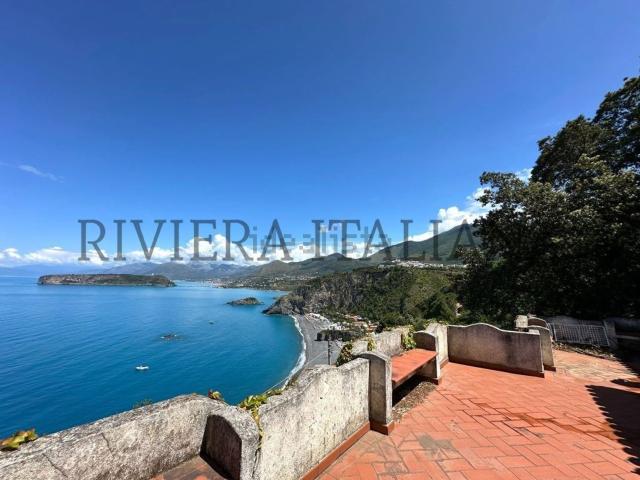 Case e ville in vendita di 200 m² in Contrada Gioffa