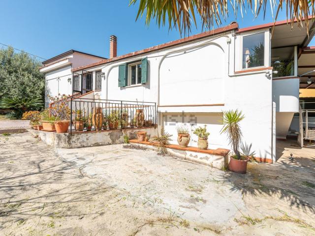 Case e ville in vendita di 200 m² in Contrada Gorga