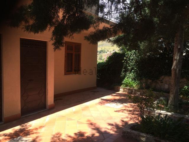 Case e ville in vendita di 200 m² in Contrada suvarelli