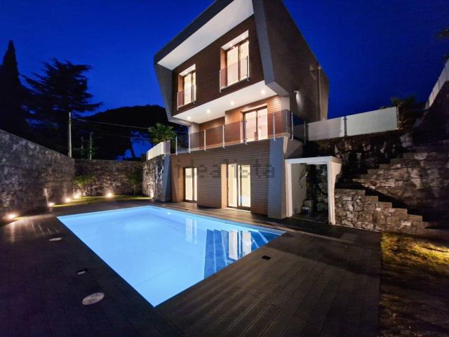 Case e ville in vendita di 200 m² in Corso Ara di Giove