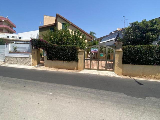Case e ville in vendita di 200 m² in Corso Mediterraneo, 95