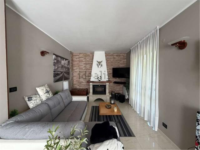Case e ville in vendita di 200 m² in Strada dei Marauda, 20