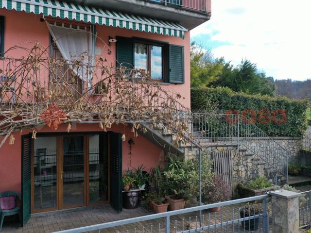 Case e ville in vendita di 201 m² in Via Casetta, 18